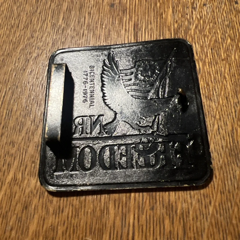 VTG 1970s NRA Metal Belt Buckle Freedom Bicentennial 1776-1976 Patriotic Bronze